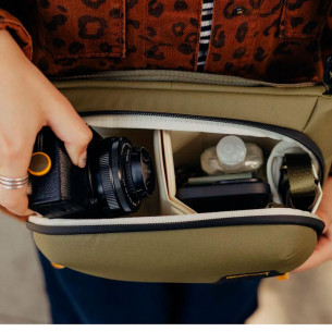 Peak Design Everyday Sling... 2