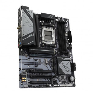 Gigabyte B650 Eagle Ax... 2