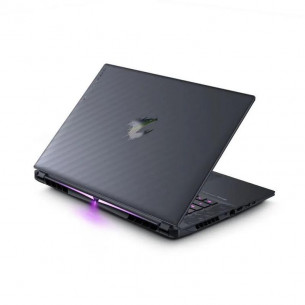 GIGABYTE AORUS ELITE 16... 2