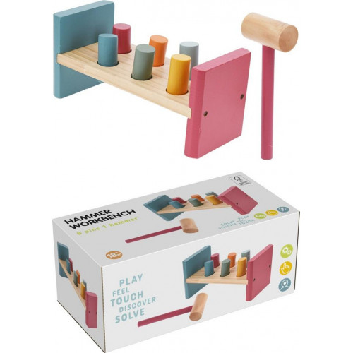 Banco de Madera con Martillos